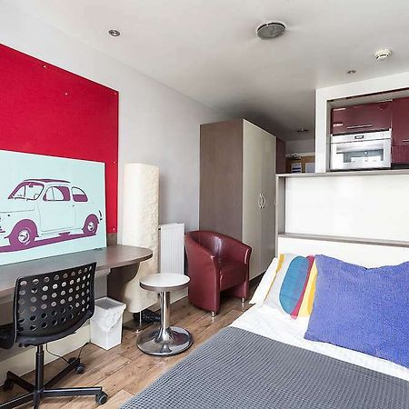 Hashtag Elephant And Castle London Room photo